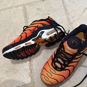 Nike TN air max 95 orange sunset boys sz 5 women’s 7